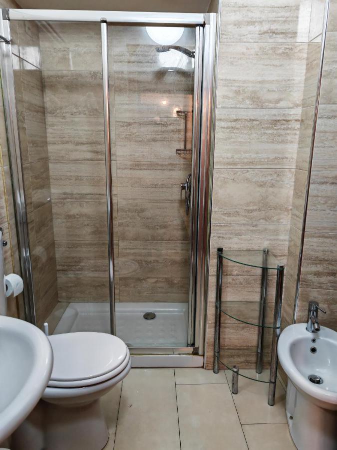 Double Room,1498896490:JPEG
